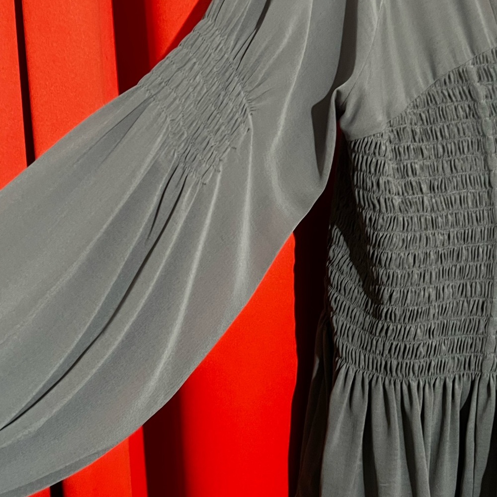 Black not gray - American Eagle Outfitters